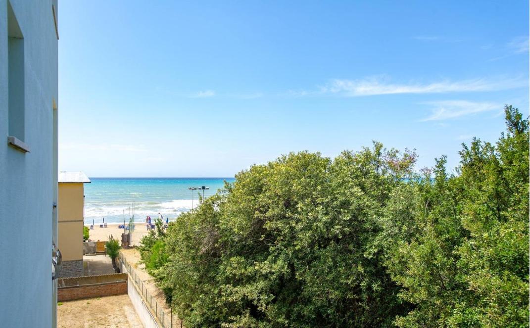 Hotel Aurora San Vincenzo Exterior foto